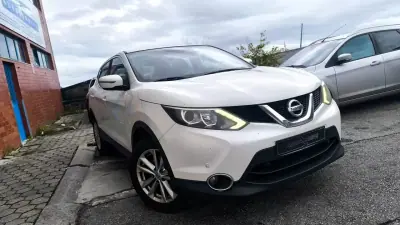 Nissan Qashqai 2015 - 14300 EUR, 140000 km - AUTO.MOTO.pt - 140000km - foto 16 de 20