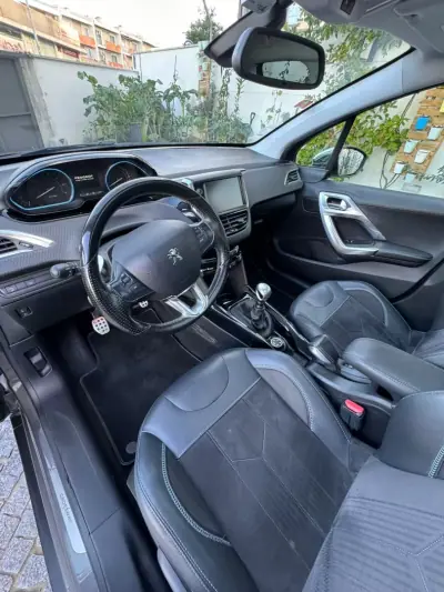 Peugeot 2008 2019 - 13900 EUR, 126000 km - AUTO.MOTO.pt - 126000km - foto 17 de 20