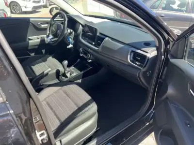 Kia Stonic 2025 - 21500 EUR, 100 km - AUTO.MOTO.pt - 100km - foto 11 de 23