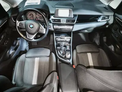 BMW 218 Active Tourer 2014 - 15990 EUR, 215870 km - AUTO.MOTO.pt - 215870km - foto 11 de 33