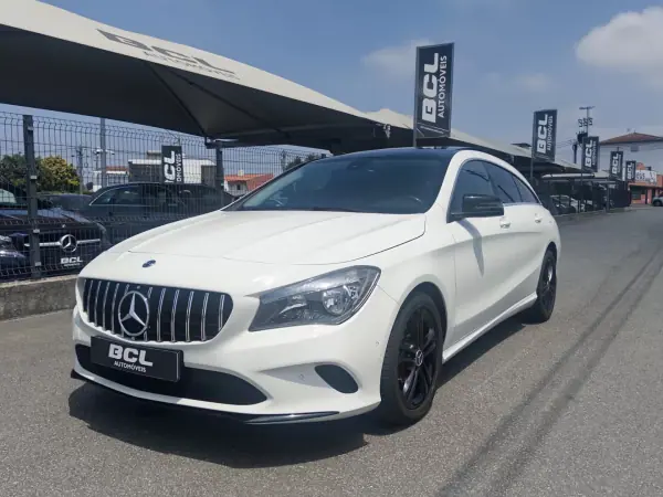 Mercedes-Benz CLA 180 2017 - 17500 EUR, 206000 km - AUTO.MOTO.pt - 206000km - foto 3 de 51