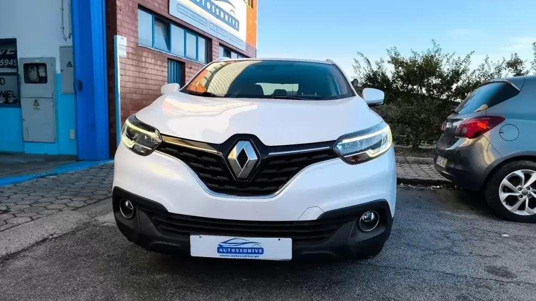 Renault Kadjar 2017 - 12500 EUR, 93000 km - 93000km - foto 2 de 15