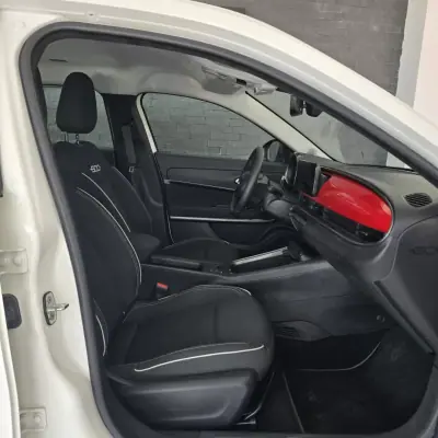 Fiat 600e 2025 - 24950 EUR, 14353 km - 14353km - foto 8 de 30