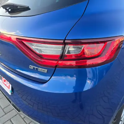 Renault Mégane 2016 - 12950 EUR, 114140 km - AUTO.MOTO.pt - 114140km - foto 9 de 42
