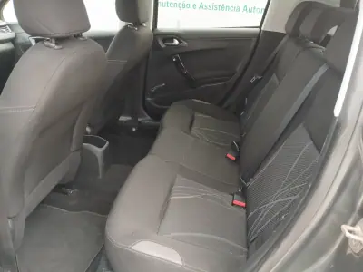 Peugeot 208 2015 - 7450 EUR, 116512 km - AUTO.MOTO.pt - 116512km - foto 16 de 23