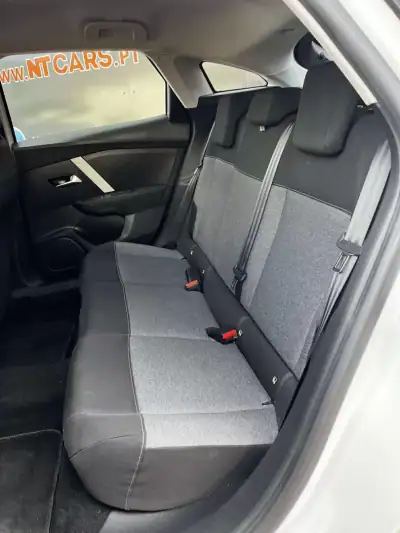 Citroën C4 2021 - 17900 EUR, 163451 km - AUTO.MOTO.pt - 163451km - foto 13 de 16