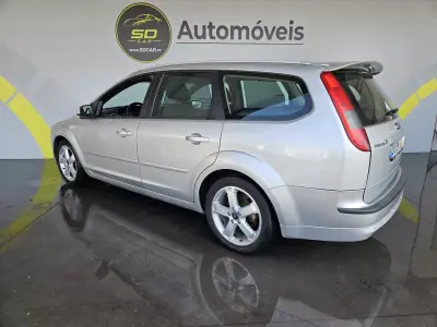 Ford Focus SW 2007 - 3750 EUR, 215000 km - 215000km - foto 2 de 8