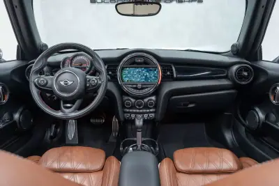 MINI 2017 - 25950 EUR, 65000 km - AUTO.MOTO.pt - 65000km - foto 19 de 41
