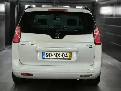 Peugeot 5008 2013 - 10950 EUR, 159800 km - AUTO.MOTO.pt - 159800km - foto 13 de 62