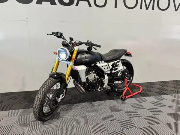 2022 - 5750 EUR, 5500 km - AUTO.MOTO.pt - 5500km - foto 2 de 27