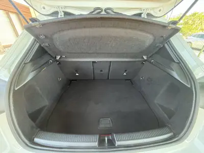 Mercedes-Benz A 180 2023 - 33900 EUR, 32802 km - AUTO.MOTO.pt - 32802km - foto 11 de 17