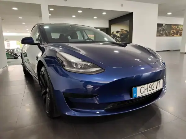 Tesla Model 3 2021 - 25990 EUR, 100000 km - AUTO.MOTO.pt - 100000km - foto 12 de 46
