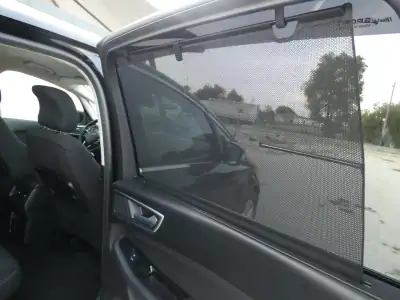Ford S-Max 2016 - 18750 EUR, 199000 km - AUTO.MOTO.pt - 199000km - foto 9 de 25