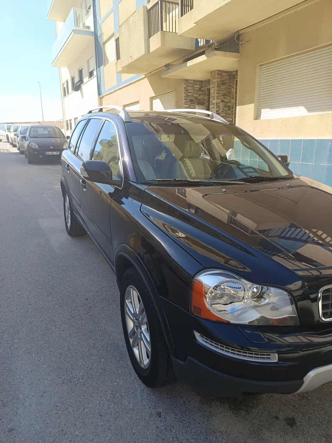 Volvo XC 90 2007 - 14000 EUR, 227500 km - AUTO.MOTO.pt - 227500km - foto 4 de 13