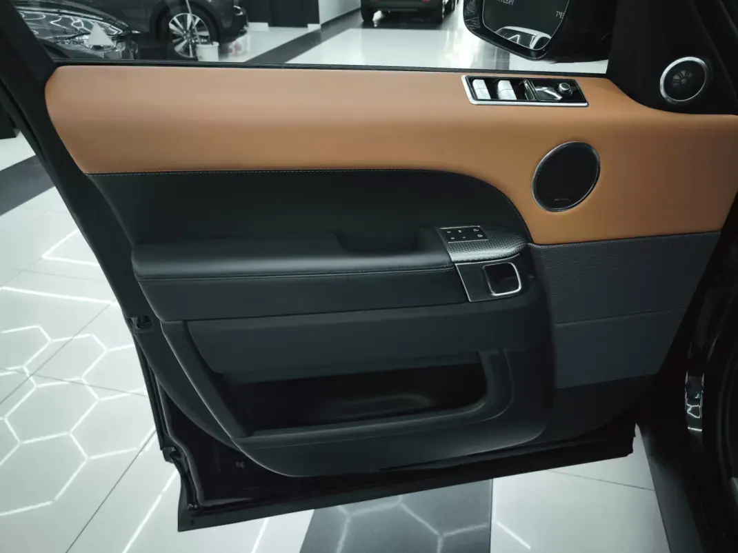 Land Rover Range Rover Sport 2020 - 49950 EUR, 181969 km - AUTO.MOTO.pt - 181969km - foto 27 de 59