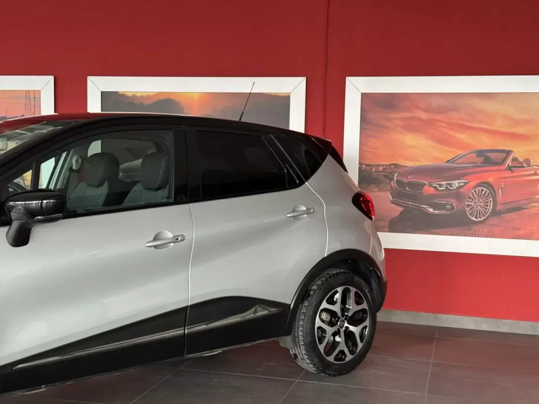 Renault Captur 2017 - 14990 EUR, 69213 km - AUTO.MOTO.pt - 69213km - foto 3 de 21