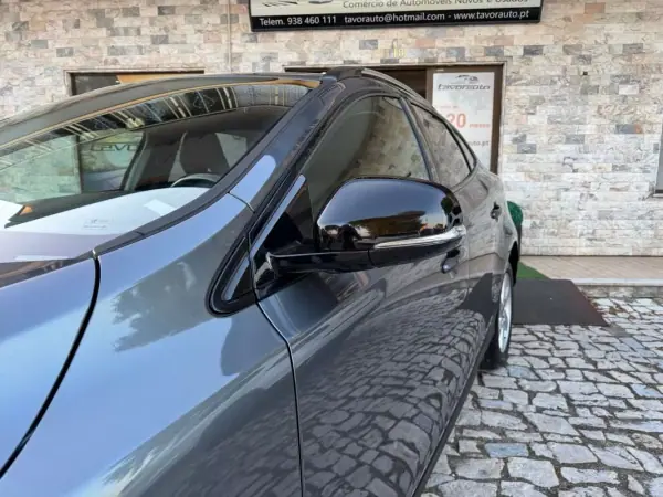 Volvo V40 Cross Country 2013 - 13500 EUR, 164000 km - AUTO.MOTO.pt - 164000km - foto 21 de 38