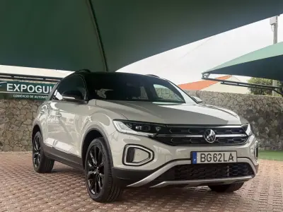 Volkswagen T-Roc 2024 - 29800 EUR, 41162 km - 41162km - foto 1 de 20