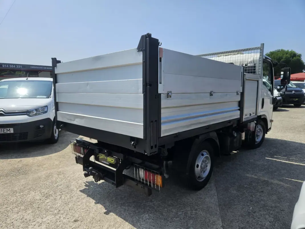 Isuzu 2011 - 16500 EUR, 180000 km - 180000km - foto 8 de 9