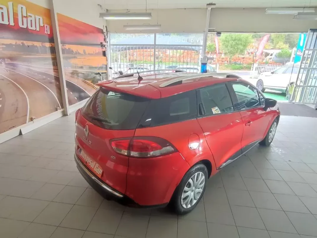 Renault Clio Sport Tourer 2014 - 11900 EUR, 162000 km - AUTO.MOTO.pt - 162000km - foto 3 de 11