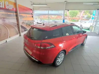 Renault Clio Sport Tourer 2014 - 11900 EUR, 162000 km - AUTO.MOTO.pt - 162000km - foto 3 de 11