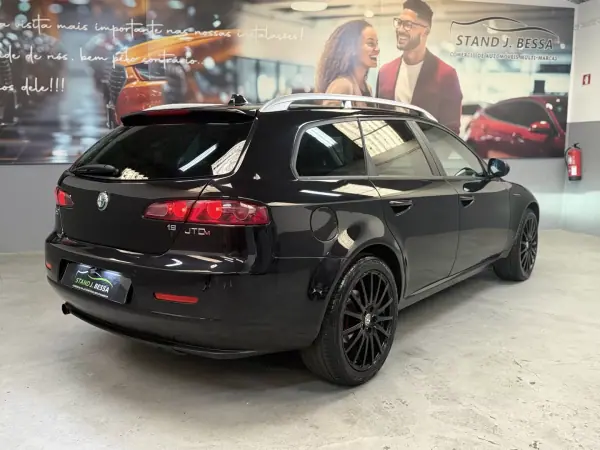 Alfa Romeo 159 2007 - 5750 EUR, 300000 km - AUTO.MOTO.pt - 300000km - foto 6 de 22