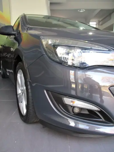 Opel Astra Sports Tourer 2016 - 7490 EUR, 250000 km - AUTO.MOTO.pt - 250000km - foto 2 de 49