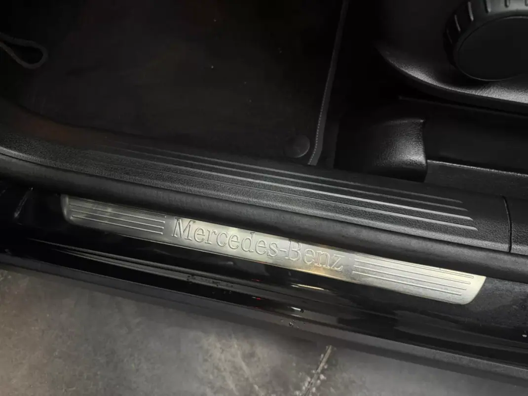 Mercedes-Benz GLA 250 2022 - 34000 EUR, 106000 km - AUTO.MOTO.pt - 106000km - foto 28 de 34