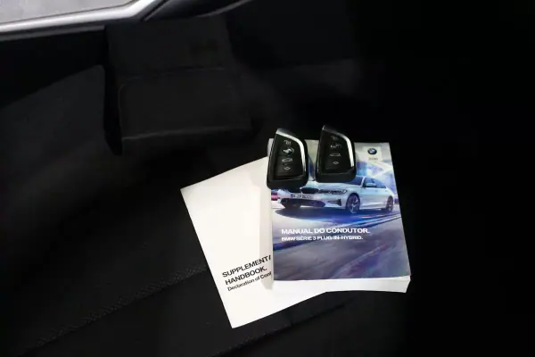 BMW 330 2019 - 22900 EUR, 140000 km - AUTO.MOTO.pt - 140000km - foto 30 de 30
