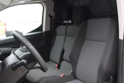 Toyota Proace City 1.5D L1 Active 2020 - 12990 EUR, 180000 km - AUTO.MOTO.pt - 180000km - foto 14 de 19