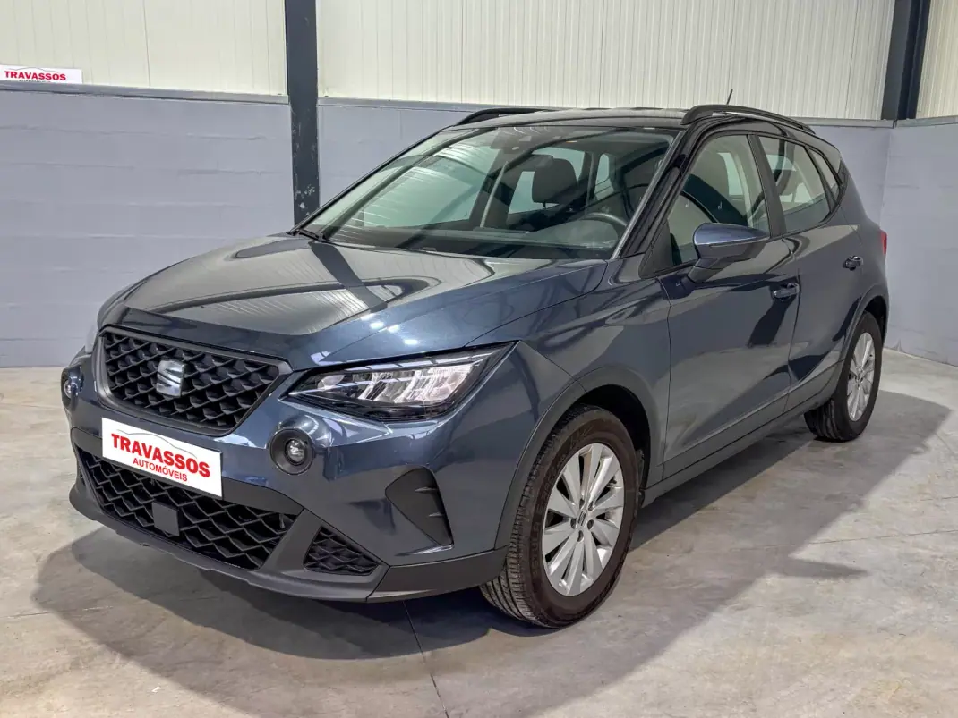 SEAT Arona 2023 - 15800 EUR, 84125 km - AUTO.MOTO.pt - 84125km - foto 1 de 15