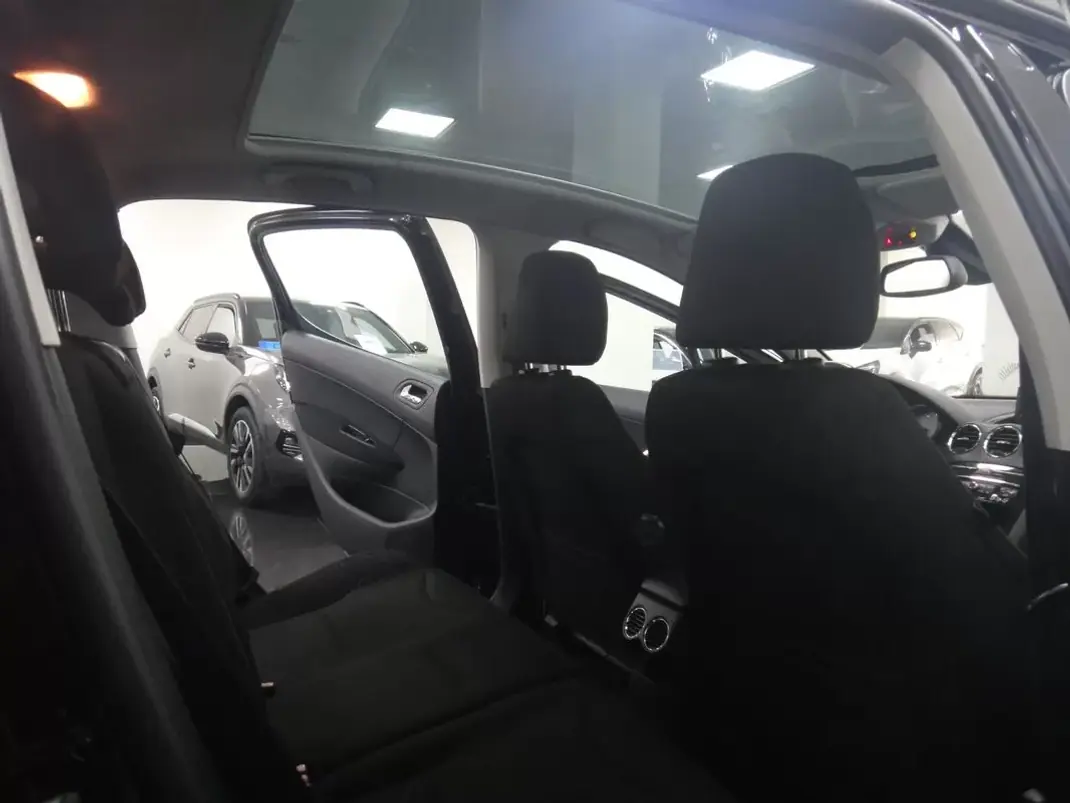 Peugeot 308 2012 - 7250 EUR, 172520 km - AUTO.MOTO.pt - 172520km - foto 43 de 50