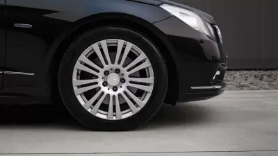 Mercedes-Benz E 250 2009 - 11999 EUR, 478000 km - AUTO.MOTO.pt - 478000km - foto 7 de 35