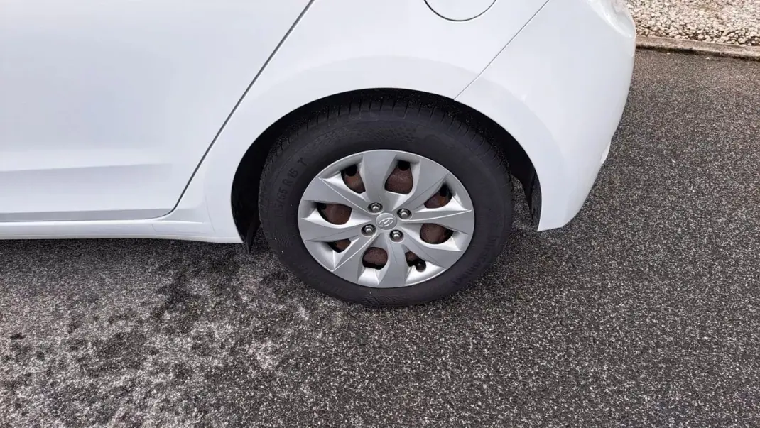 Hyundai i20 2018 - 10890 EUR, 134296 km - AUTO.MOTO.pt - 134296km - foto 19 de 43