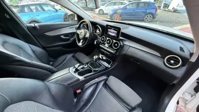 Mercedes-Benz C 200 2015 - 15490 EUR, 230000 km - AUTO.MOTO.pt - 230000km - foto 15 de 19