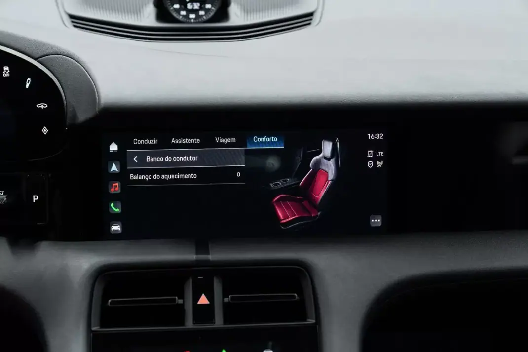 Porsche Taycan 2024 - 84950 EUR, 8000 km - AUTO.MOTO.pt - 8000km - foto 47 de 58