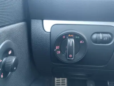 Volkswagen Scirocco 2011 - 10000 EUR, 215000 km - AUTO.MOTO.pt - 215000km - foto 22 de 30