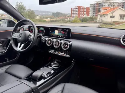Mercedes-Benz CLA 180 2019 - 26500 EUR, 80000 km - AUTO.MOTO.pt - 80000km - foto 16 de 29