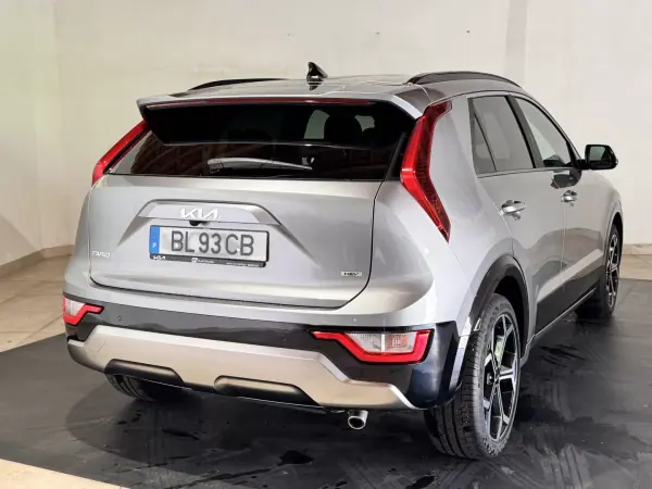 Kia Niro 2024 - 29500 EUR, 27615 km - AUTO.MOTO.pt - 27615km - foto 6 de 26