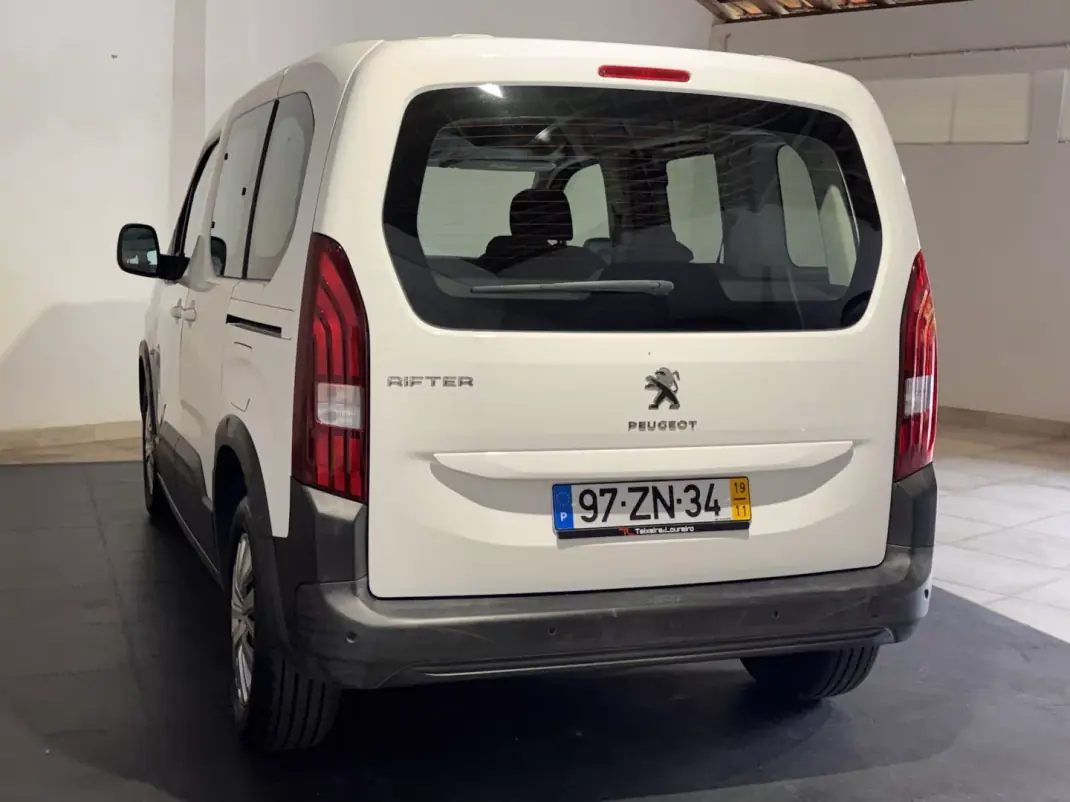 Peugeot Rifter 2019 - 18750 EUR, 92579 km - AUTO.MOTO.pt - 92579km - foto 7 de 22