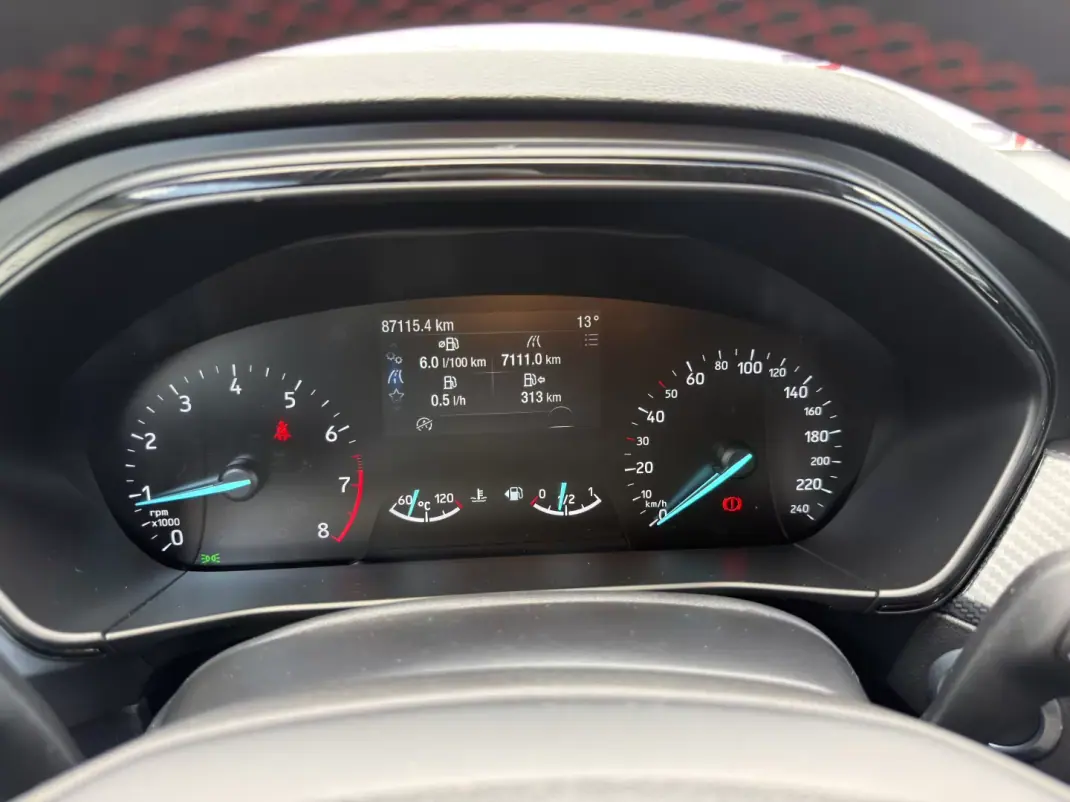 Ford Focus 2020 - 15990 EUR, 87000 km - AUTO.MOTO.pt - 87000km - foto 12 de 15