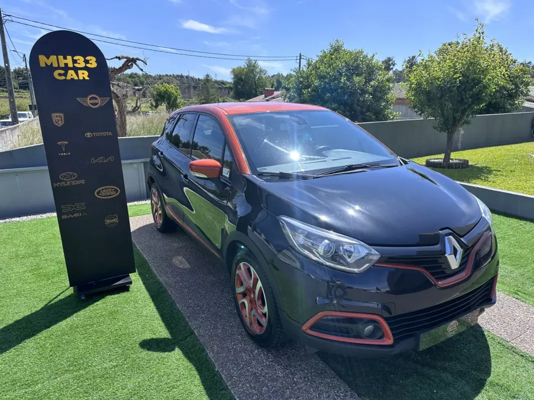 Renault Captur 2014 - 9900 EUR, 217000 km - AUTO.MOTO.pt - 217000km - foto 4 de 60