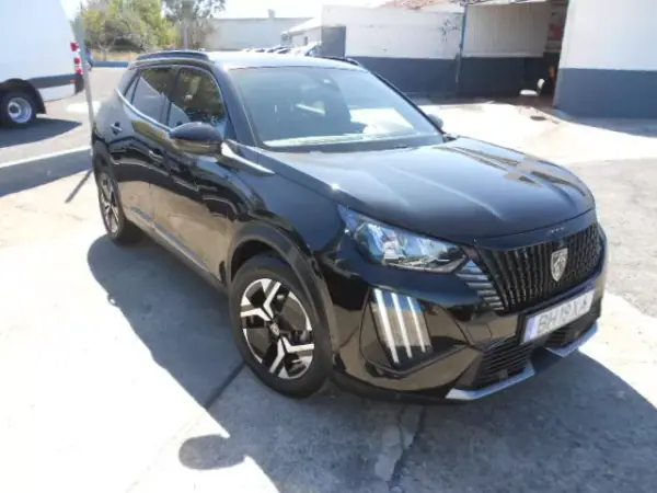 Peugeot 2008 ALLURE 1.2 PURETECH 2024 Gasolina — 42 792 km Peugeot 2008 ALLURE 1.2 PURETECH 2024 Gasolina