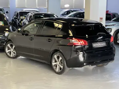 Peugeot 308 2019 - 10990 EUR, 130000 km - 130000km - foto 12 de 38