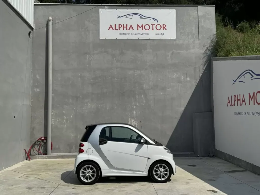 Smart Fortwo Cabrio 2013 - 8550 EUR, 173500 km - AUTO.MOTO.pt - 173500km - foto 7 de 27