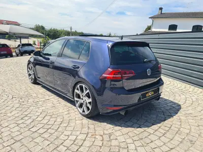 Volkswagen Polo 2014 - 19990 EUR, 85000 km - AUTO.MOTO.pt - 85000km - foto 3 de 24