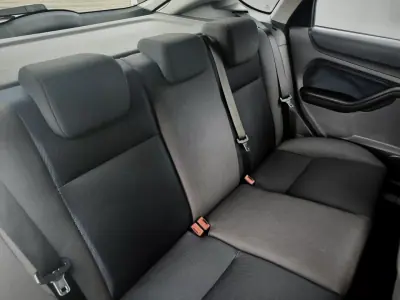 Ford Focus 2007 - 6950 EUR, 158684 km - AUTO.MOTO.pt - 158684km - foto 23 de 36