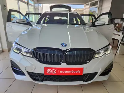 BMW 330e 2022 - 31750 EUR, 83000 km - 83000km - foto 21 de 36