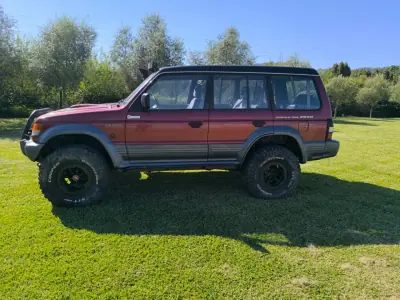 Mitsubishi Pajero 1995 — foto 4 de 12
