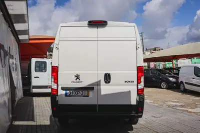 Peugeot BOXER PREMIUM L3H2 2.2 140CV 2019 - 18700 EUR, 208000 km - AUTO.MOTO.pt - 208000km - foto 15 de 21